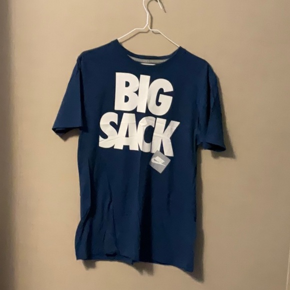 Nike Navy T-Shirt with Bold White Print - Picture 1 of 5